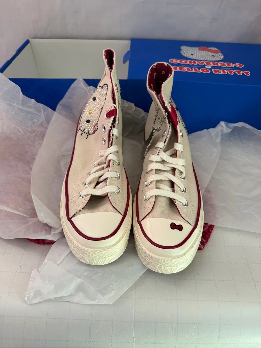 Converse X Hello Kitty Chuck 70 Hi Swarovski